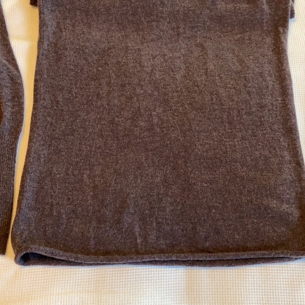 Athleta Basic Long Lightweight Long Sleeves Cashm… - image 6